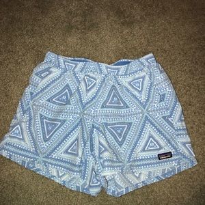 Women’s Patagonia baggies!
